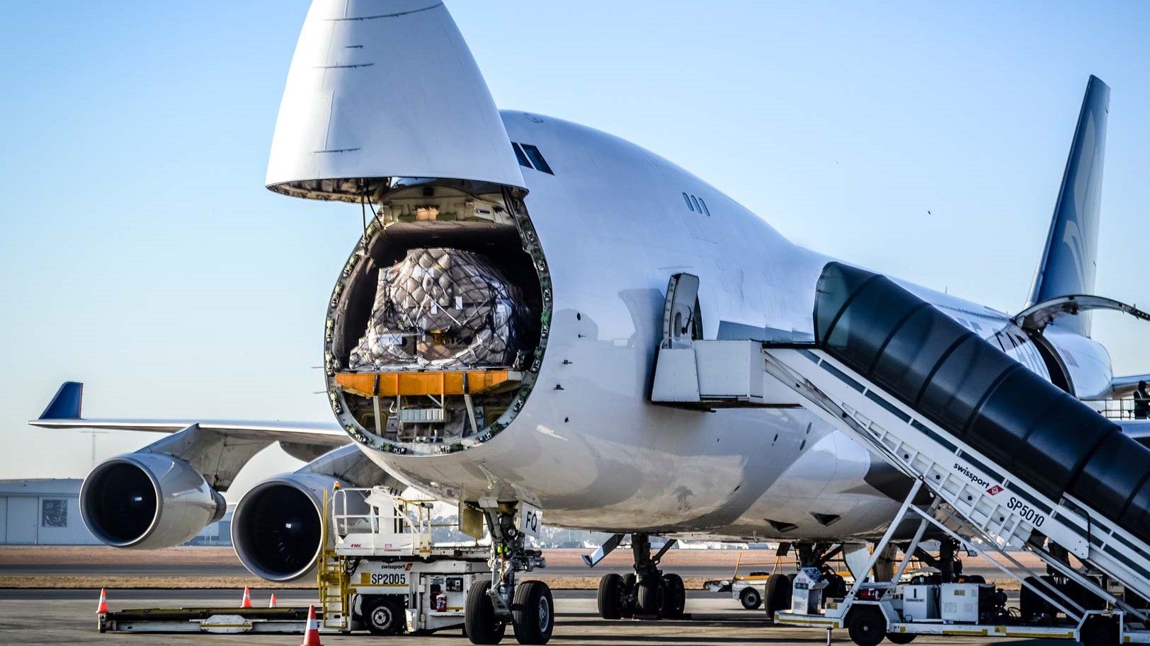 airfreight cargo loading